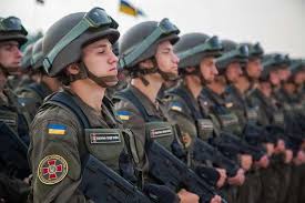 До 2000 року відзначалося щорічно 4 листопада у день прийняття верховною радою україни 1991 року закону україни «про національну гвардію україни». V Ukrayini Vidznachayut Den Nacionalnoyi Gvardiyi Glavkom