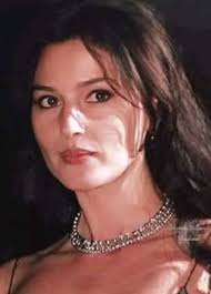 Monica_Bellucci 💚 💚...