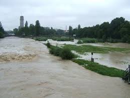 Nur noch wenige hochwasser, dann räumt isar den wall weg. Walters Weblog Hochwasser