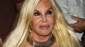 🟪 "Bienvenida Estrelicia Domitila": la escritora Tamara Tenenbaum tuvo a  su primera hija. 📸