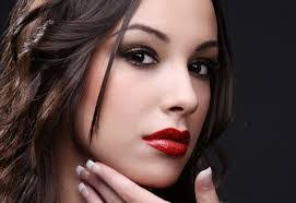 Sara Music's Instagram, Twitter & Facebook