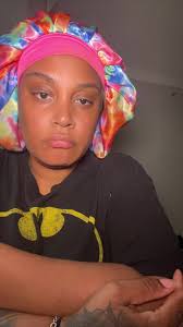 Bloom Mari Llewellyn