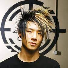 35 Cool Emo Hairstyles For Guys 2021 Guide Scene Haircuts Japanese Hairstyle Emo Hairstyles For Guys