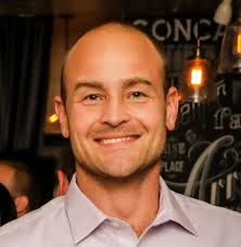 Stephen Winchell's Instagram, Twitter & Facebook