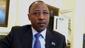 Madaxweynihii hore ee Galmudug C/kariin Xuseen Guuleed, ayaa sheegay in  kulan dhanka telephoon-ka uu la qaatay Safiirka dalka Ingiriiska u fadhiya  Soomaaliya Amb: Ben.Fender. "Waxaan maanta kulan dhanka telephone-ka ah  wada qaadanay