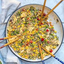 Rachel Maser On Instagram Quinoa Fried Rice Did You Know That Quinoa Is A Complete Protein Containing All Nine Es Quinoa Fried Rice Clean Food Crush Quinoa