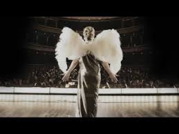 It stars meryl streep as florence foster jenkins, a new york heiress known for her poor singing, and her generosity. Florence Foster Jenkins Mozart Youtube