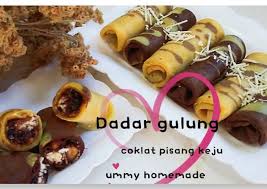 Yuk intip cara mudah membuat dadar gulung cokelat isi pisang yang dilansir brilio.net dari cookpad.com, selasa (27/3). Langkah Mudah Untuk Menyiapkan Dadar Gulung Pisang Coklat Keju Yang Bikin Ngiler Resepharian