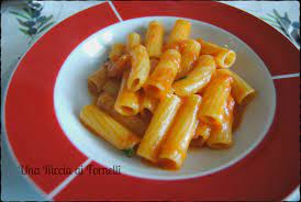 Pasta risottata cozze e vongole, un primo piatto facile, veloce da preparare e con un procedimento che permette al sugo di fondersi completamente con la pasta e renderla molto più gustosa e cremosa. Pasta Risottata Al Pomodoro Pasta Risottata Ricetta Pasta Risottata Come Fare Pasta Risottata