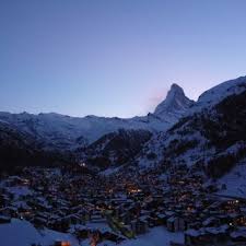 We also guide you to the best restaurants, cafés, cocktail bars and other places nearby. Val D Isere Vs Zermatt What Is The Difference