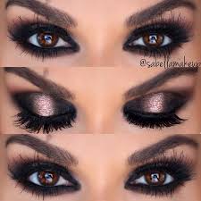 Make Your Smoked Out Eyes Stand Out With A Drizzle Of Undeniable Shimmer Recrea Fine Arts Smokey Eye Makeup Club Makeup Night Makeup