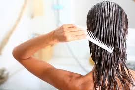 Vous avez remarqué un changement dans la nature de vos cheveux et il faut tout de suite y remédier. Cheveux Secs Cinq Remedes A Base D Ingredients Naturels