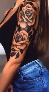 Rose Tattoos On Shoulder Tattoos Shoulder Rose Tattoos Auf Der Schulter Tatouages In 2020 Shoulder Tattoos For Women Sleeve Tattoos For Women Tattoos