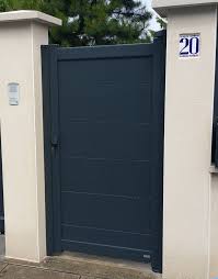Portillon Plein Gris Anthracite En Aluminium Portillon Garage Bois Toit Plat Portail