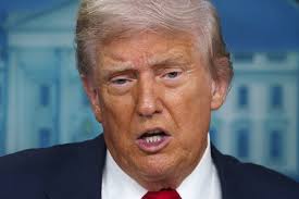 Imitador Julio Sabala cancela su gira por noreste de EEUU para celebrar 35  años de carrera