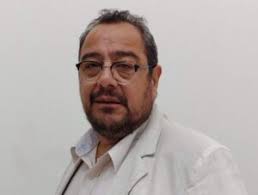 Daniel Torres se pone el traje de candidato de legislador provincial y  dice: «de Córdoba seleccionan a alguien a dedo y nosotros tenemos que  agachar la cabeza»