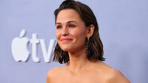 Actress Jennifer Garner surprised with key to Charleston for her birthday
