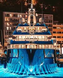 Pin By Twala On Luxury Lifestyle In 2020 Luxury Yachts Yacht Luxury Lifestyle