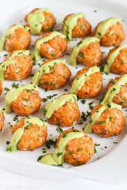 Baked Salmon Meatballs With Creamy Avocado Sauce Fantastic Flavor And Packed With Omega 3s 295 Calories And 7 Weight Wa Savory Bites Entrees Dips Mad