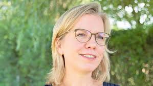 We did not find results for: Exklusiv Interview Leonore Gewessler Wir Fahren Auch In Zukunft Auto Non At