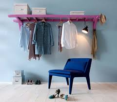 Diy Detourner Une Echelle Pour En Faire Un Portant A Vetements Faire Un Dressing Idee De Decoration Idees Decoration Maison