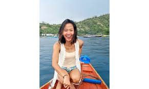 Olympic medalist, wannabe cheerleader and kpop fangirl. Diving Looking Back To Go Ahead The Star