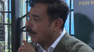 Kahn, Lamping chide reporter for question