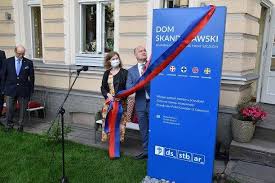 Jednak data jego otwarcia wciąż nie została podana. W Szczecinie Ikea Dom Jutra Zmienil Sie W Dom Skandynawski Wszyscy Liczyli Ze Bedzie Cos O Otwarciu Sklepu