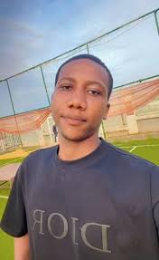 How funny those blooms who thinks Bini is really kind, professional, good  vocals and well mannered.