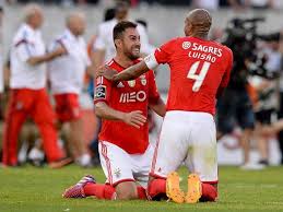 O jogos em direto online é um site destinado a transmitir jogos das mais variadas ligas europeias. Jardel E Luisao Videos De Futebol Sport Lisboa E Benfica Andebol