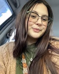 Savannah Howe's Instagram, Twitter & Facebook