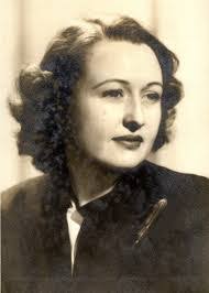 Mary Gideon's Instagram, Twitter & Facebook