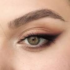67 Super Sharp Wing Liner For Your Adorable Eyes Villaluova Com Prom Eye Makeup Smokey Eye Makeup Natural Eye Makeup