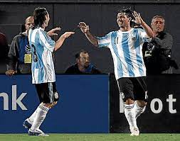 El 25 de junio de 2011 el técnico de argentina sergio batista lo incluyó en la lista de convocados de la selección argentina para la copa américa 2011. Messi Riquelme Aguero Gago Y Garay A Pekin 2008 As Com