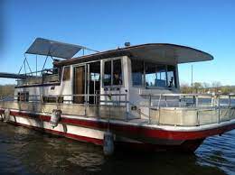If you're wondering where to find the best houseboat rentals, tennessee offers a host of unforgettable options—from a trio of tempting lakes to a winding river that leads all the way to kentucky. Gibson Houseboating Around Tennessee River And Kentucky Lake Tn Usa
