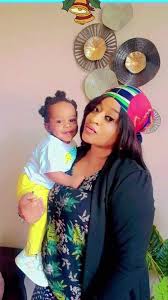 #CapCut joyeux Noël 🎅 la famille mon fils salem clement et moi nous vous  souhaitons une bonne fête 🥳 à tous