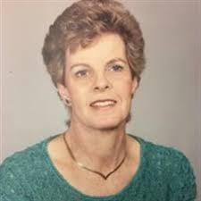 Mary Stamm's Instagram, Twitter & Facebook