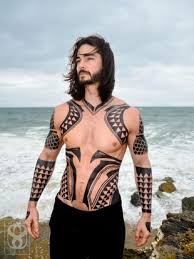 Aquaman star jason momoa has a reputation as a tough and tribal action star. The Temporary Tattoos Of Aquaman Jason Momoa In Aquaman Spotern