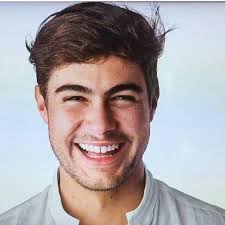 O ator recebeu o troféu de murilo rosa, campeão do ano passado. I Love Rafael Vitti Home Facebook