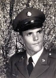 Lee Chambliss's Instagram, Twitter & Facebook