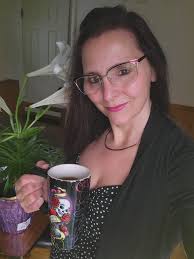 Good morning friends, Happy Tuesday, was a chilly night, sunshine 🌞 and  clouds ⛅️, 70's today 😀, have a wonderful day today ☕️✋️😊🍂🌻🍁🎃🧡