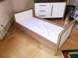 Kinderbett / gitterbett / babybett paidi leo inkl. Paidi Leo Kinderbett Und Wickelkommode Kaufen Auf Ricardo