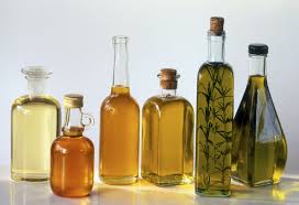 Which Cooking Oil Is Best The Pros And Cons Of 16 Kinds Livestrong Com Types Of Cooking Oil Healthy Cooking Oils Cooking Oil
