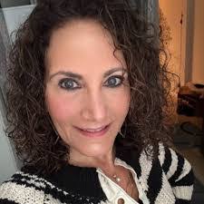 Isabella Frye's Instagram, Twitter & Facebook