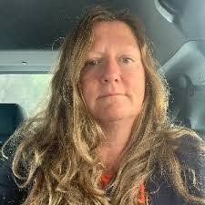 Sharon Etherington's Instagram, Twitter & Facebook