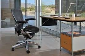 How To Choose The Best Office Chair For Tall People Adjust Aeron Chair Herman Miller