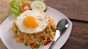 Hati-Hati, Ini Bahaya Makan Nasi Goreng Terlalu Sering
