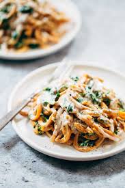 Creamy Spinach Sweet Potato Noodles With Cashew Sauce Pinch Of Yum Sweet Potato Noodles Spiralizer Recipes Healthy Recipes