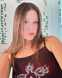 Hailey McCormack (@real_hailey) • Instagram photos and videos