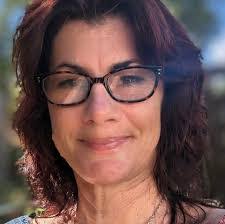 Nicole Nasser's Instagram, Twitter & Facebook